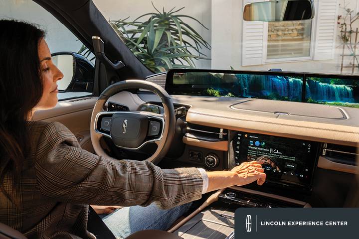 Discover Your Journey – Drive Event at the Lincoln Experience Center