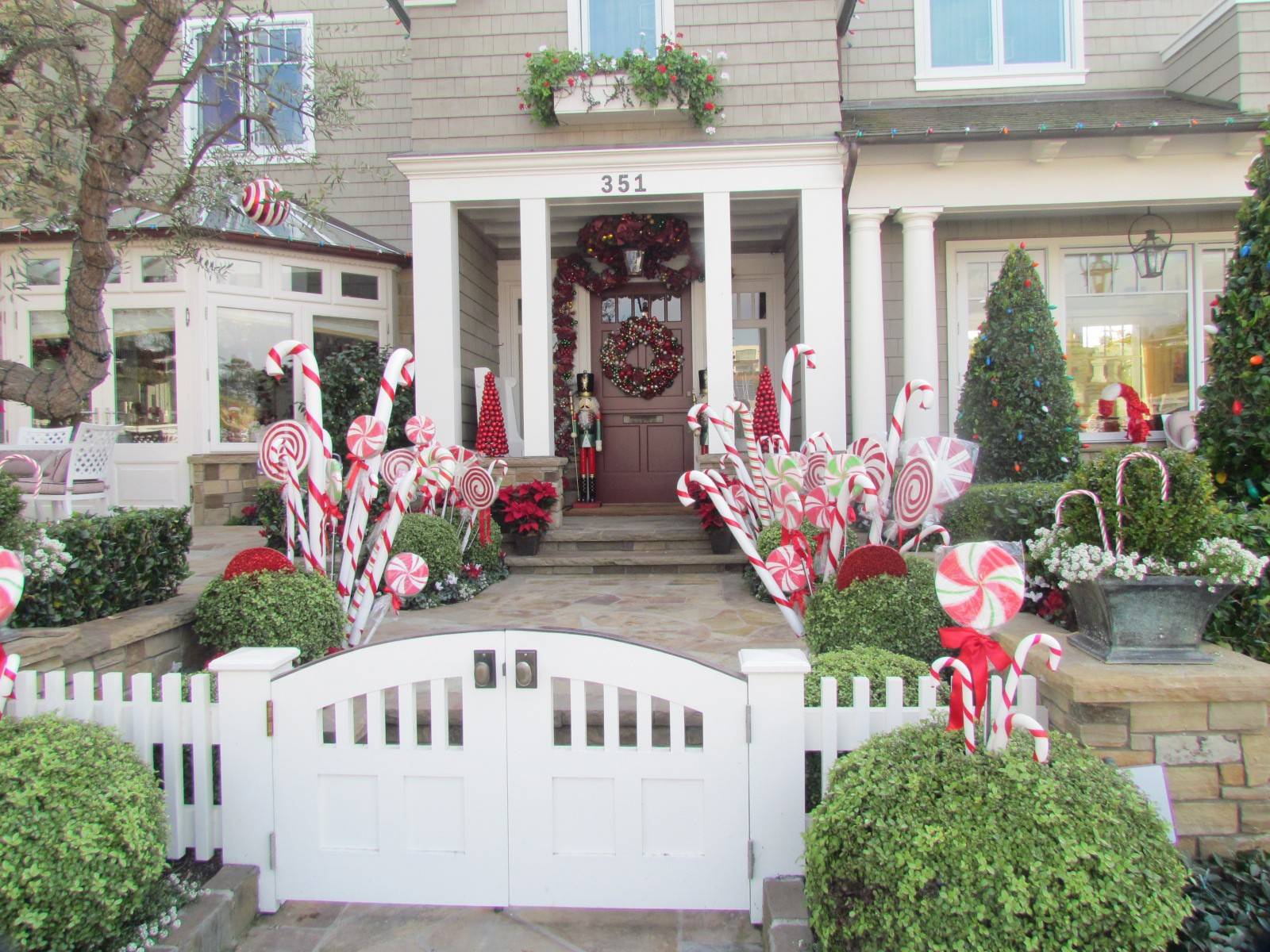 28th Annual Balboa Island Holiday Home Tour